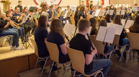 JOMM und Jugendorchester Lüxem beim gemeinsamen Auftritt am 11.3.2018