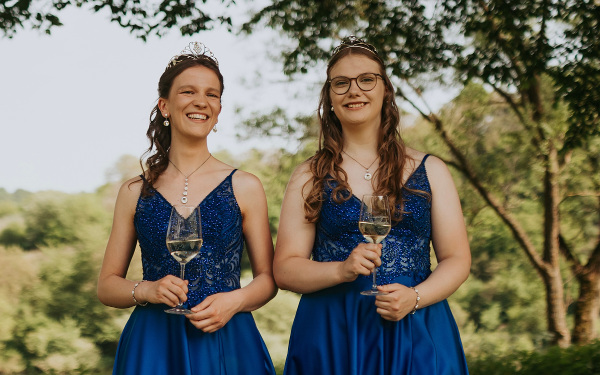 Mosella Annika und Weinprinzessin Michaela (Kröv, 2025)